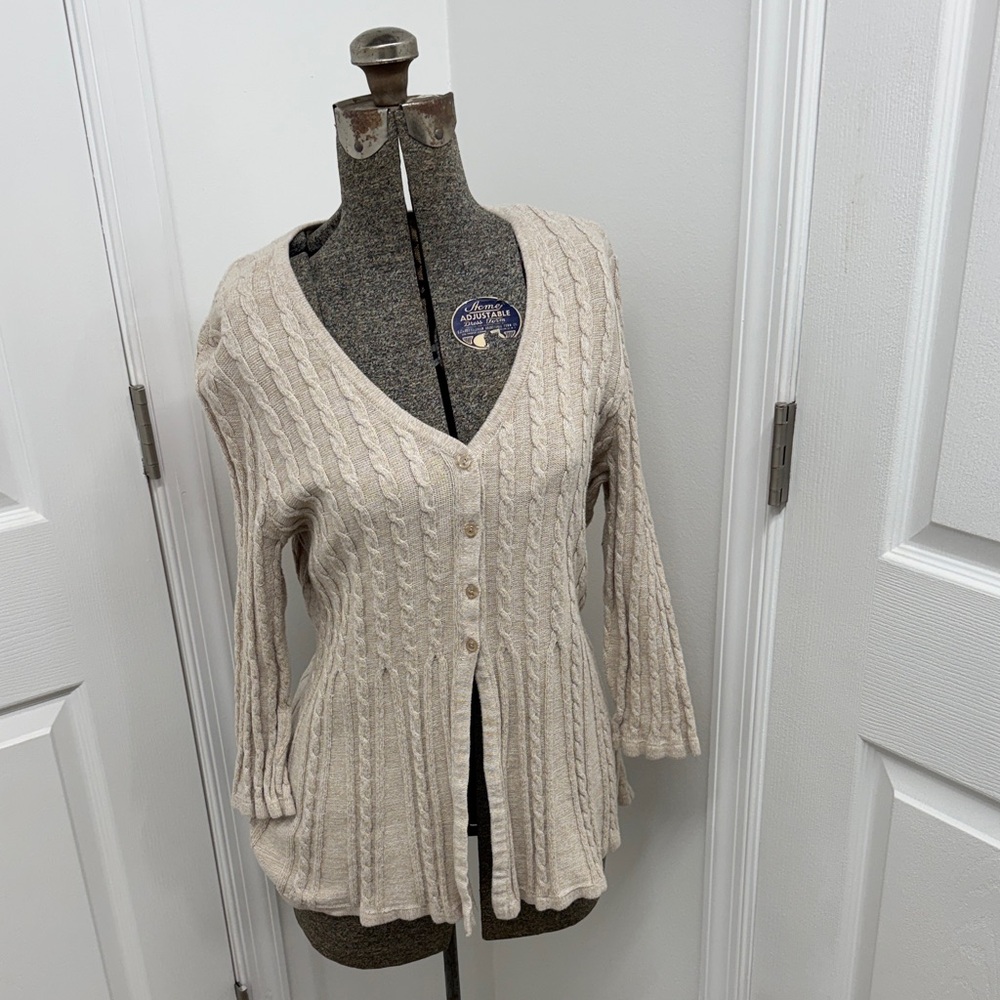 Women’s size Large Croft&Barrow Cream Cable-Knit Deep V Button-Front Cardigan